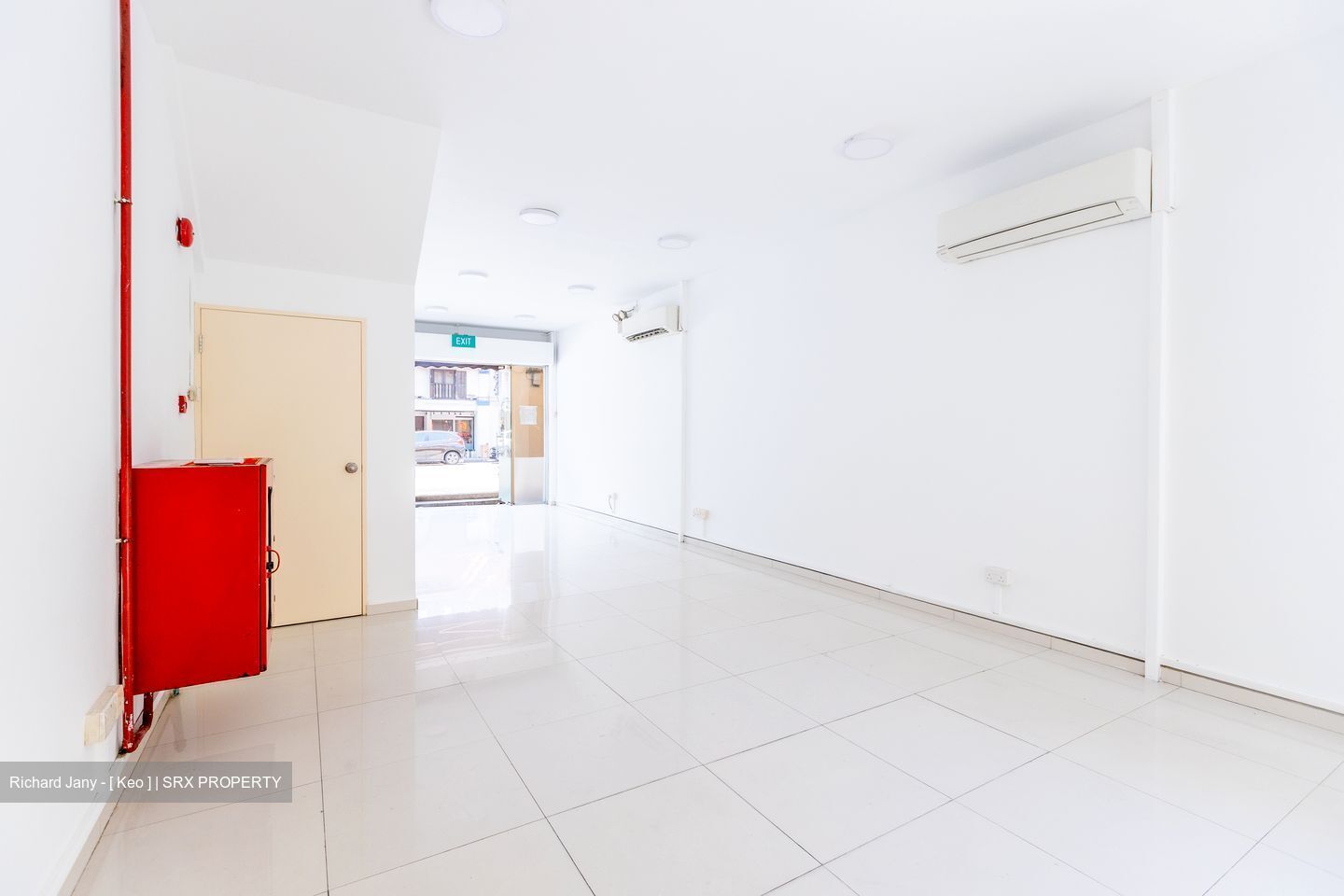 North Bridge Road (D7), Shop House #480653811